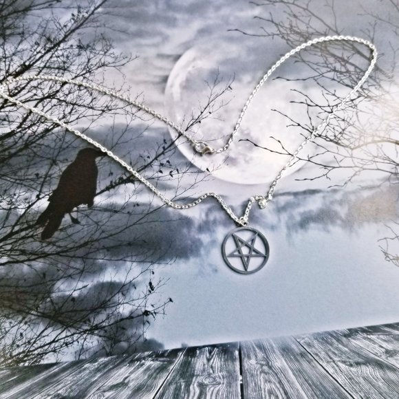 Inverted Pentagram Silver Necklace - Picture 3 of 3